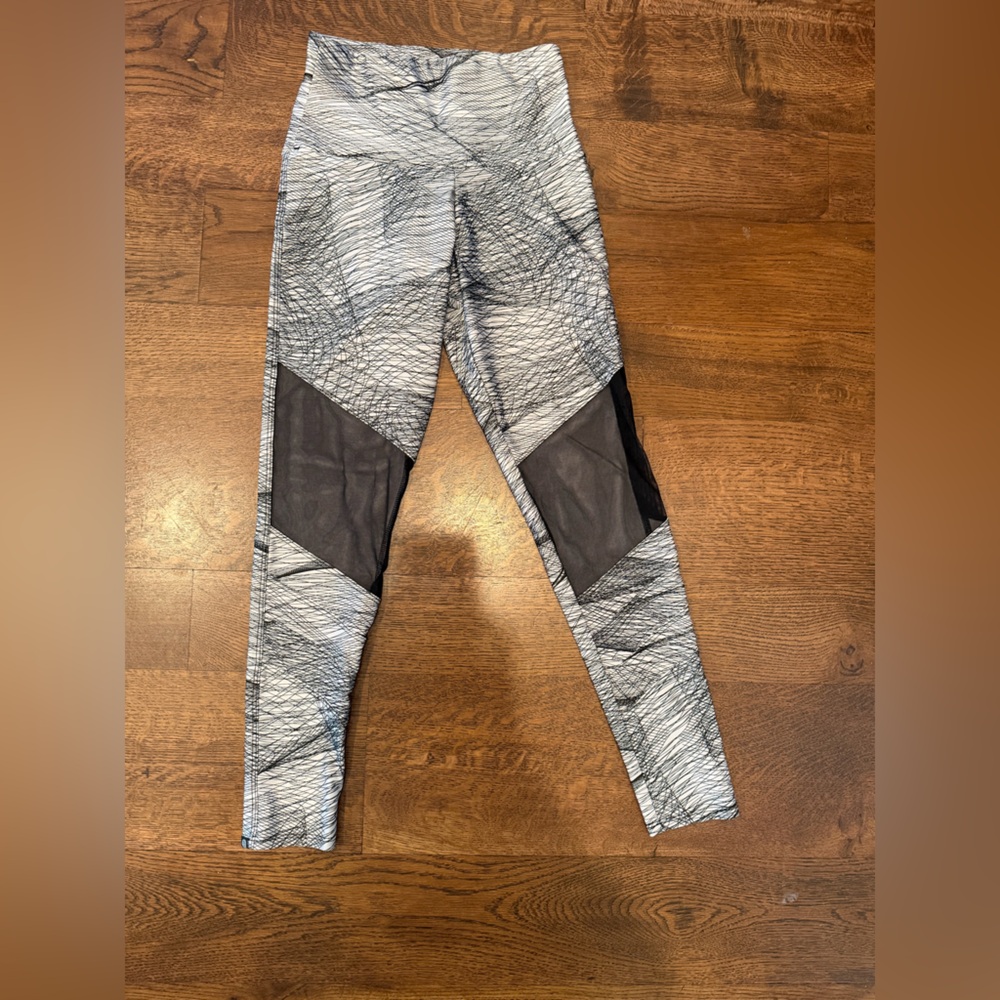 Onzie Black and White Crisscross Leggings